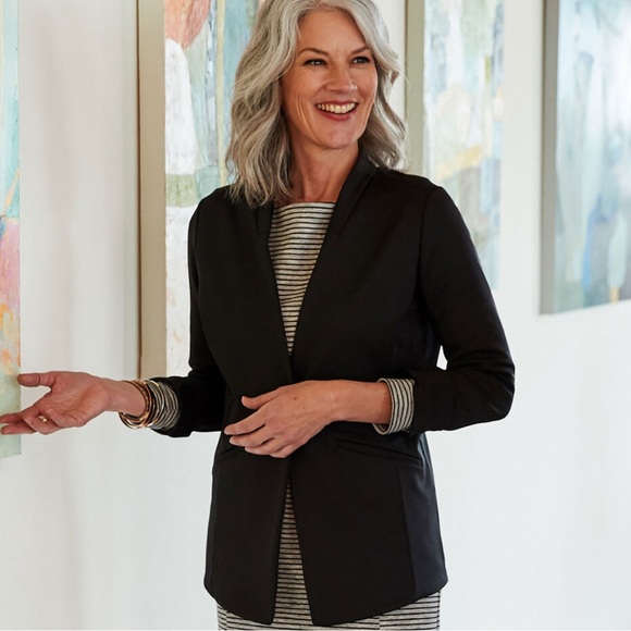 Duluth Trading Co Women's Classic Black Blazer - Picture 5 of 8